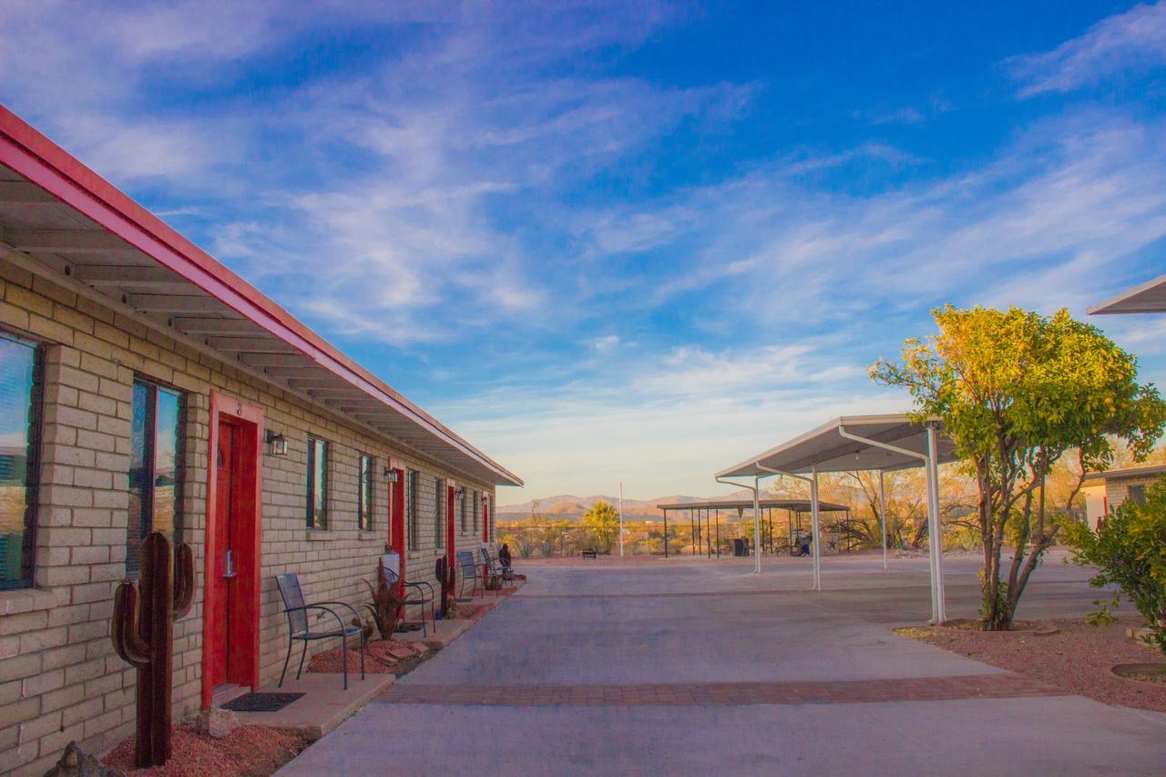 Stagecoach Suites Wickenburg Bagian luar foto
