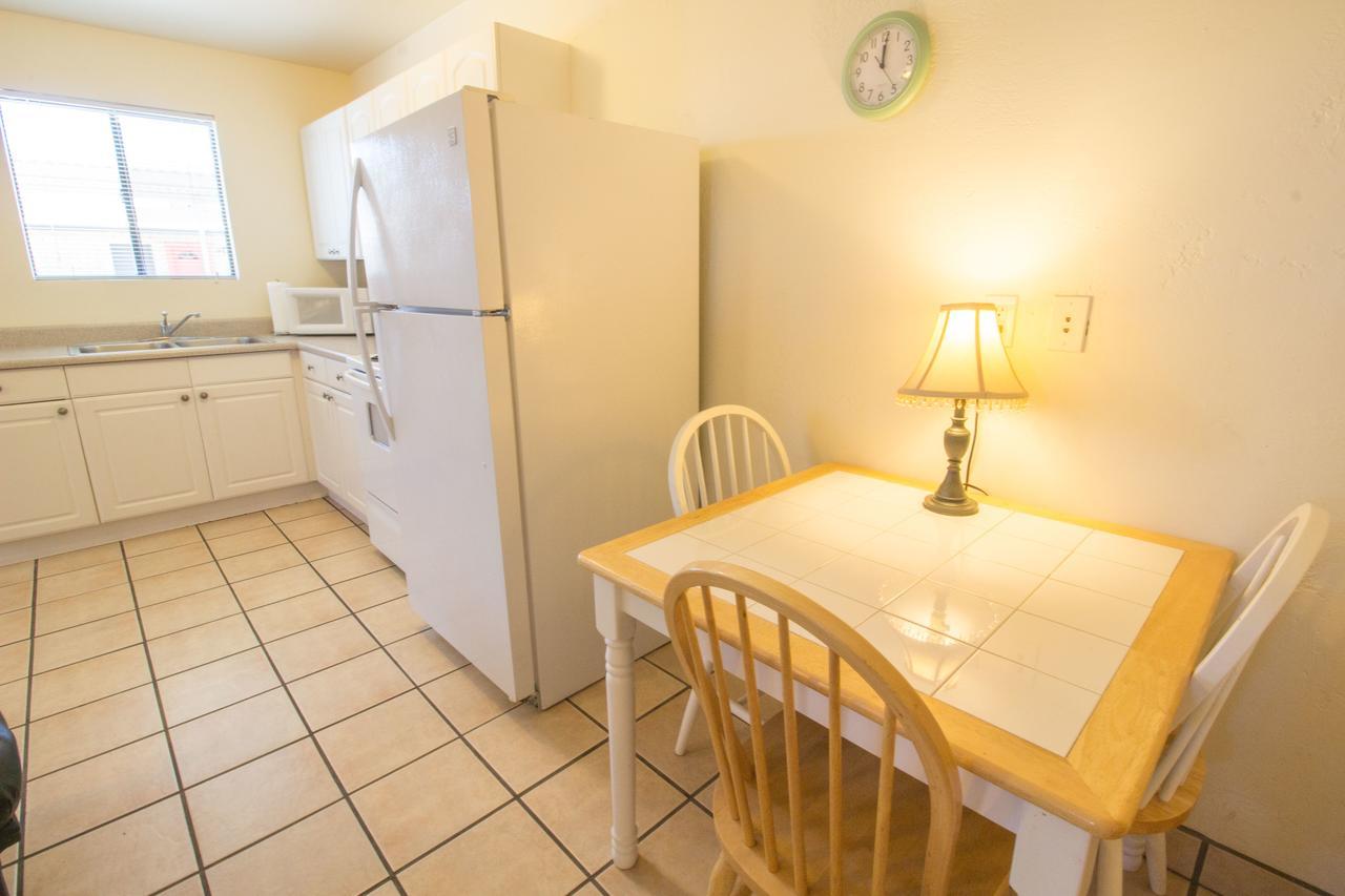 Stagecoach Suites Wickenburg Bagian luar foto