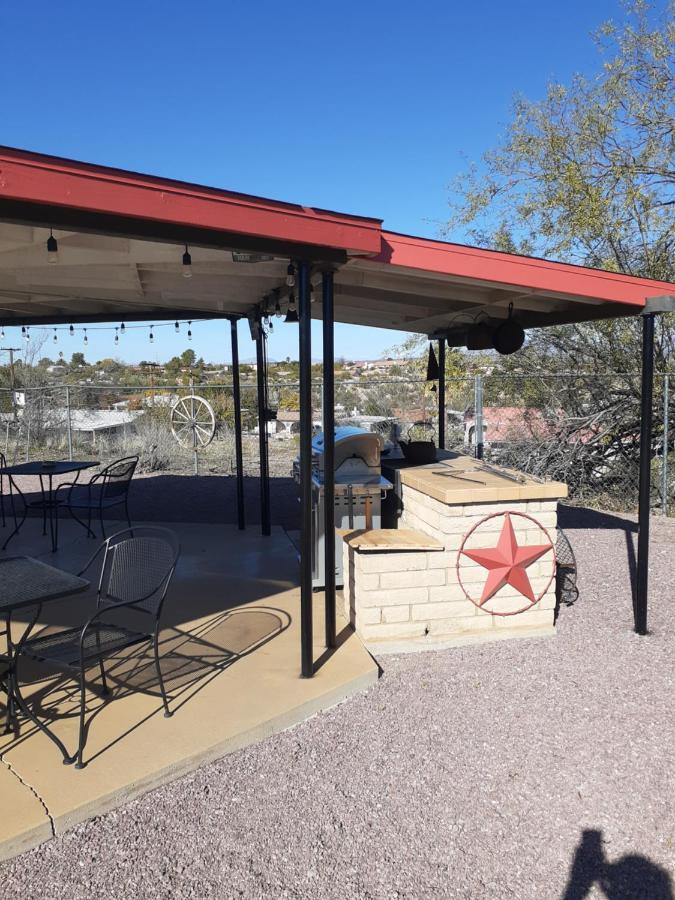 Stagecoach Suites Wickenburg Bagian luar foto