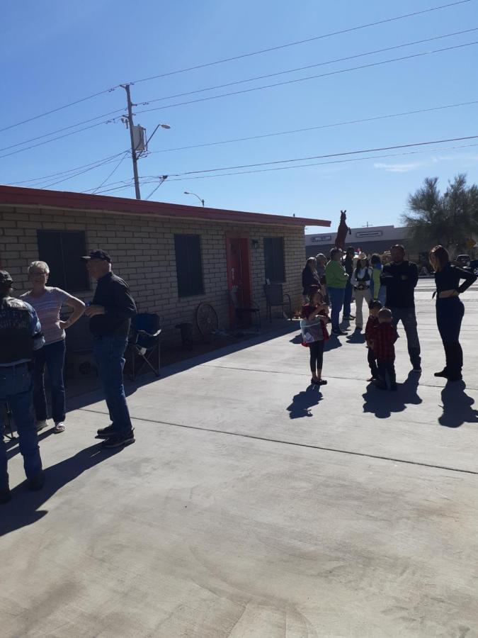 Stagecoach Suites Wickenburg Bagian luar foto